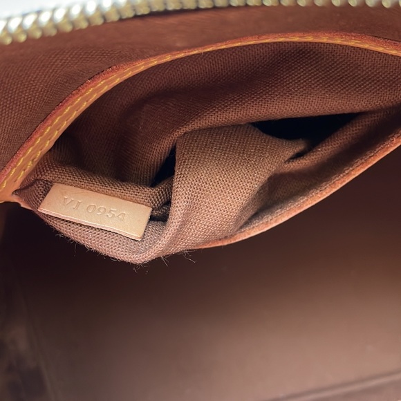 Louis Vuitton Alma MM Vintage ✨ - Picture 7 of 8